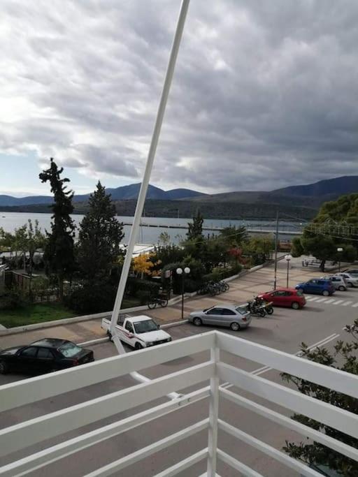 Lovely Sea Front Apartment Ιτέα Εξωτερικό φωτογραφία